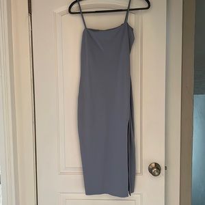 SKYLAR MIDI IN BLUE BELL dress
